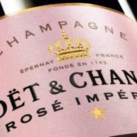 LE FIGARO 2 SUITE PREMIUM  Épernay Extérieur photo